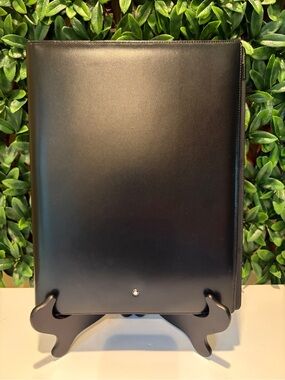 Montblanc Meisterstück 5523 large black leather notebook